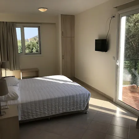 公寓式酒店 Ai Helis 2*