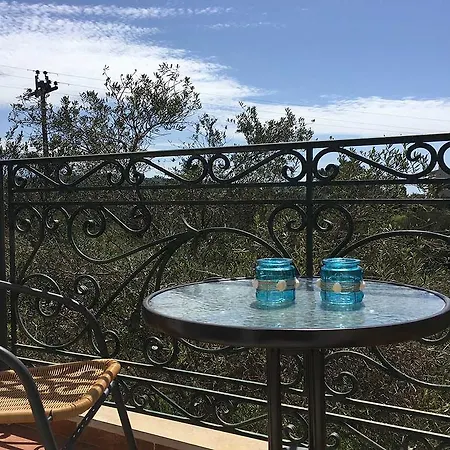 Ai Helis 公寓式酒店 2*