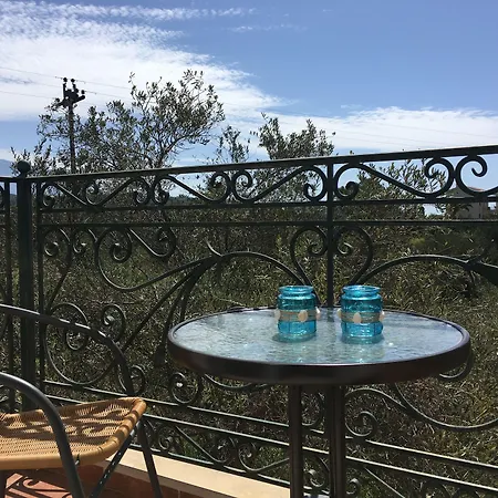 Ai Helis Apart Otel Svoronata